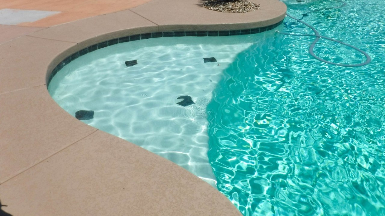 best chairs for pool sun shelf