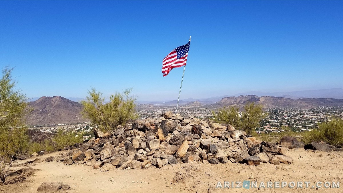 flag summit peak Thunderbird Conservation Park Glendale Phoenix Arizona best hikes trails